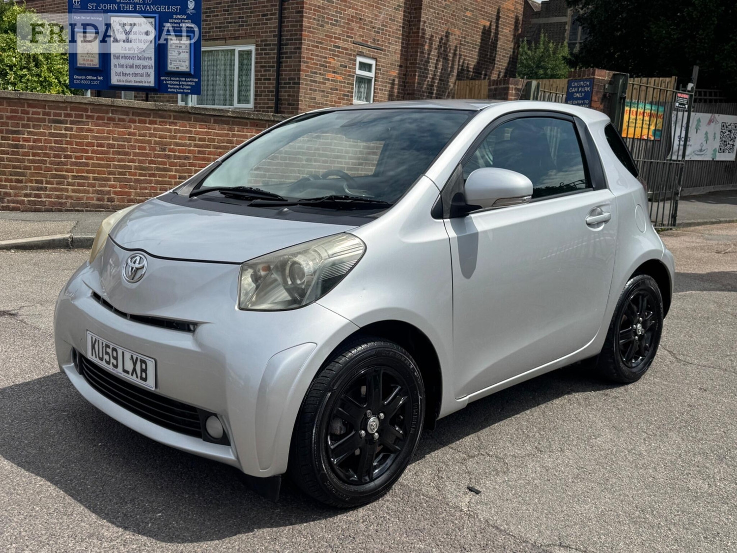 [ berth ]Toyota IQ