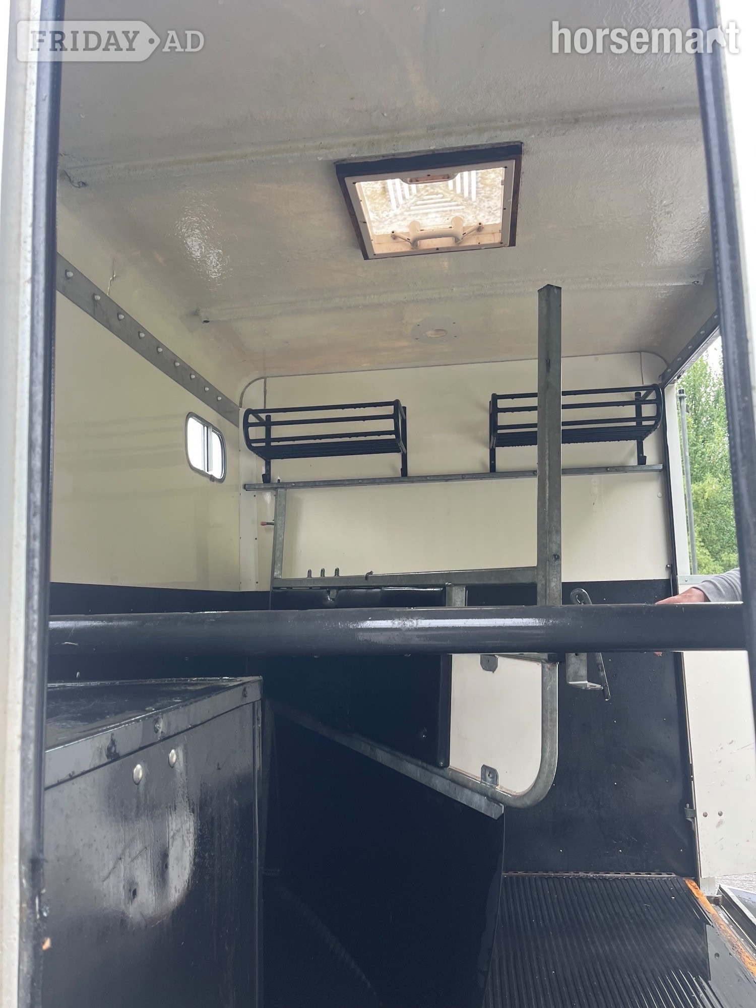 Equi-Trek Show-Treka L  Horse Trailer - Trailers & Horseboxes in Stewarton