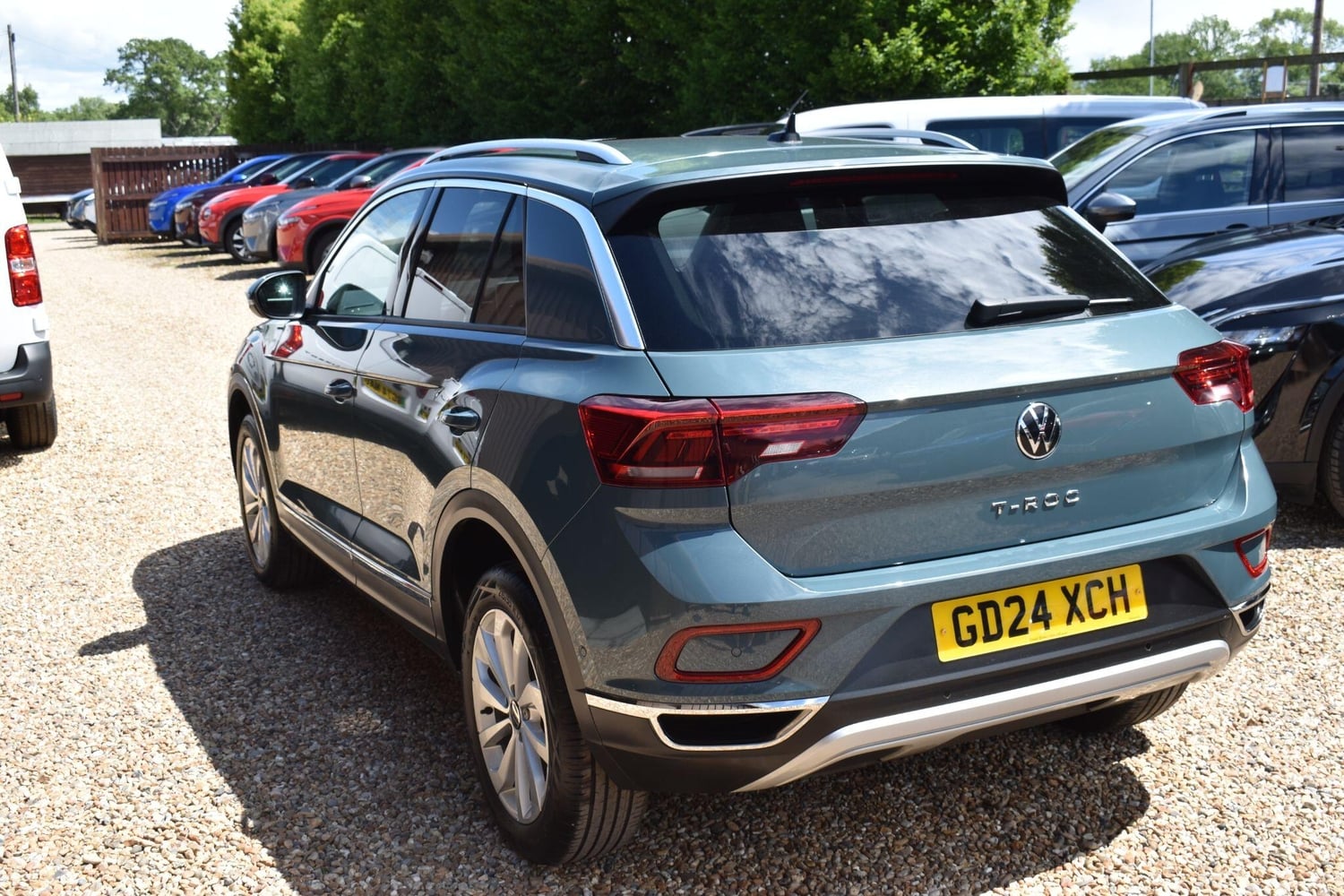Volkswagen T-Roc 2024 - Cars in Guildford