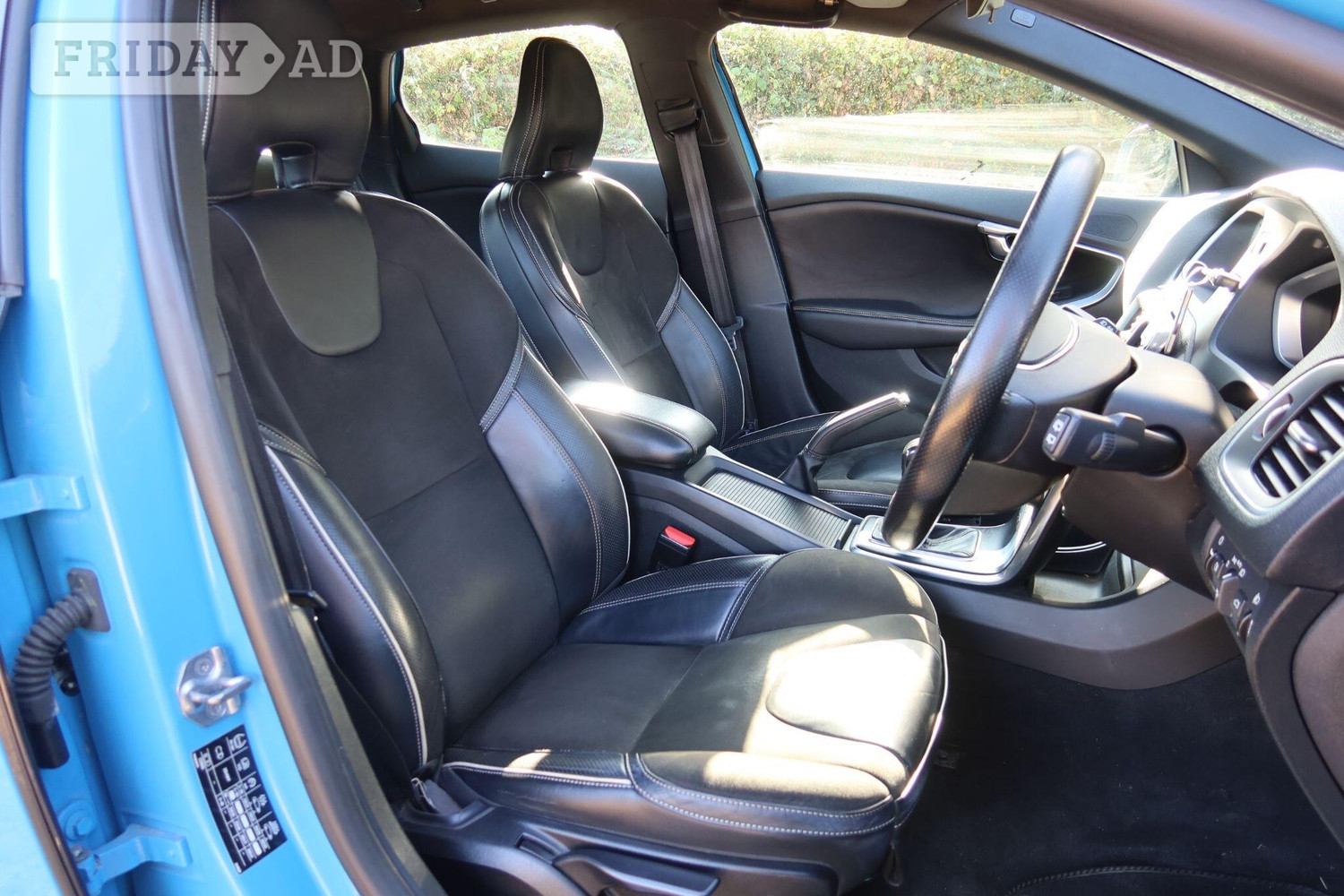 [ berth ]Volvo V40