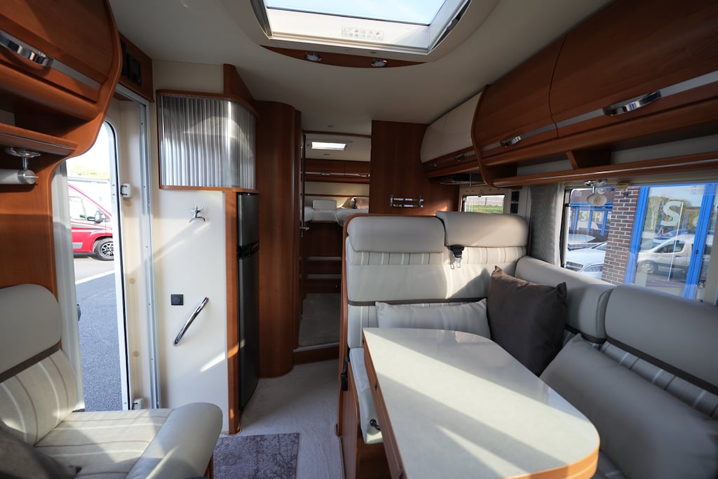 Rapido 666F FIAT AUTO 3 BERTH 4 TRAVEL SEAT MOTORHOME Haywards Heath