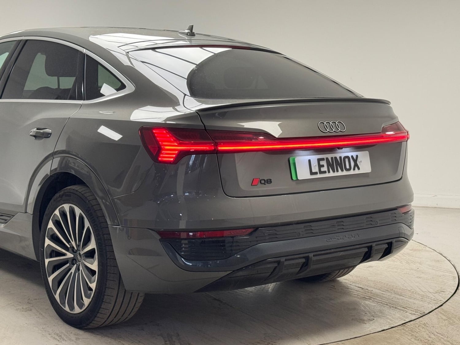 Audi Q8 2024 - Cars in Brent