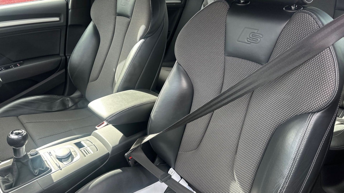 Audi A3 2017 - Cars in Horley
