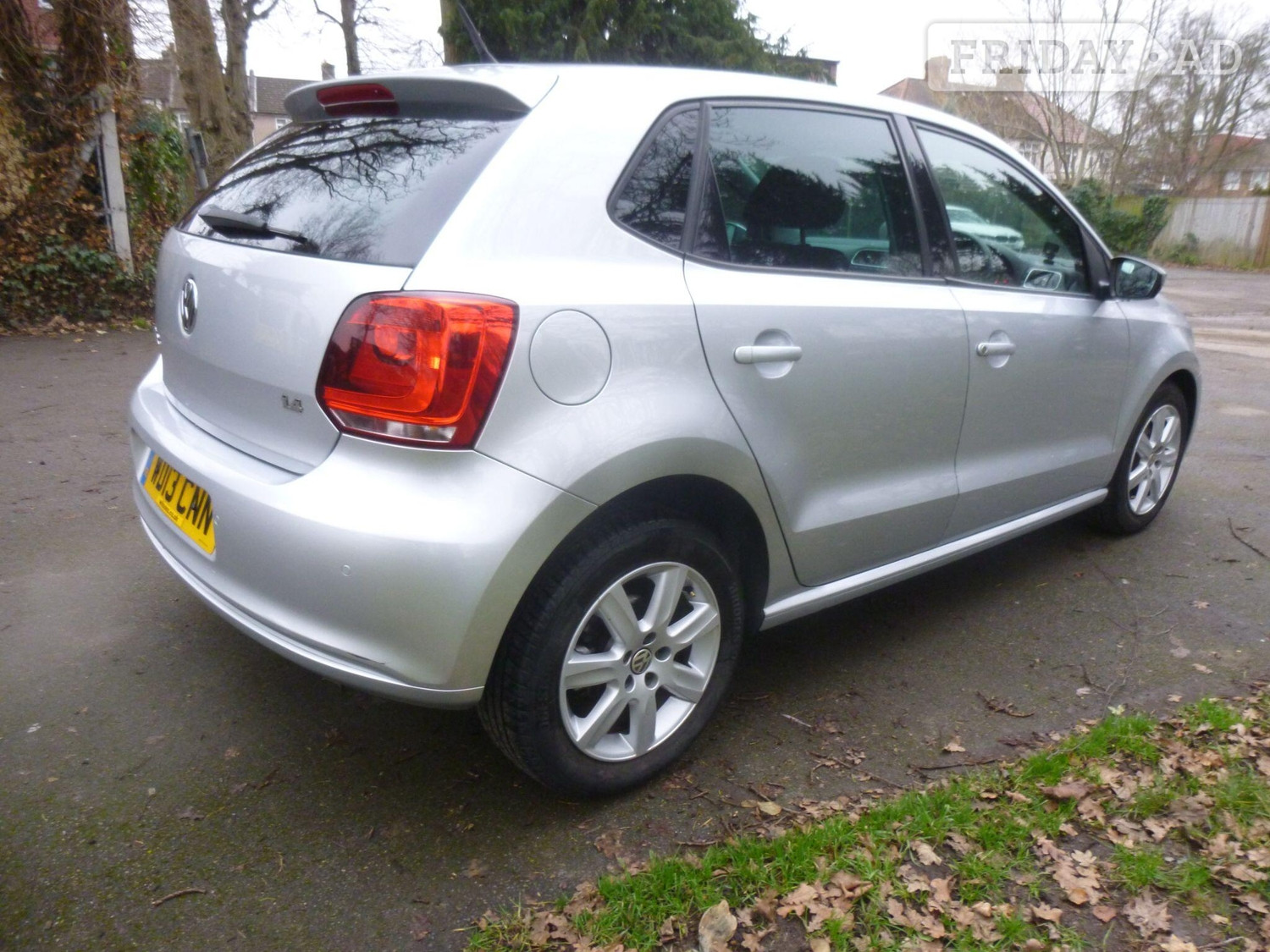 Volkswagen Polo 2013 - Cars