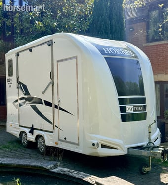 Equi-Trek Day-Treka Excel  Horse Trailer