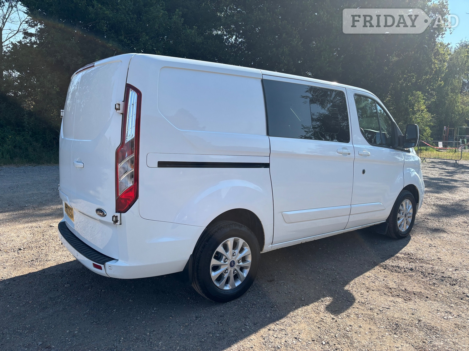 Ford Transit Custom 2021 - Vans & Commercial Vehicles in Dorking