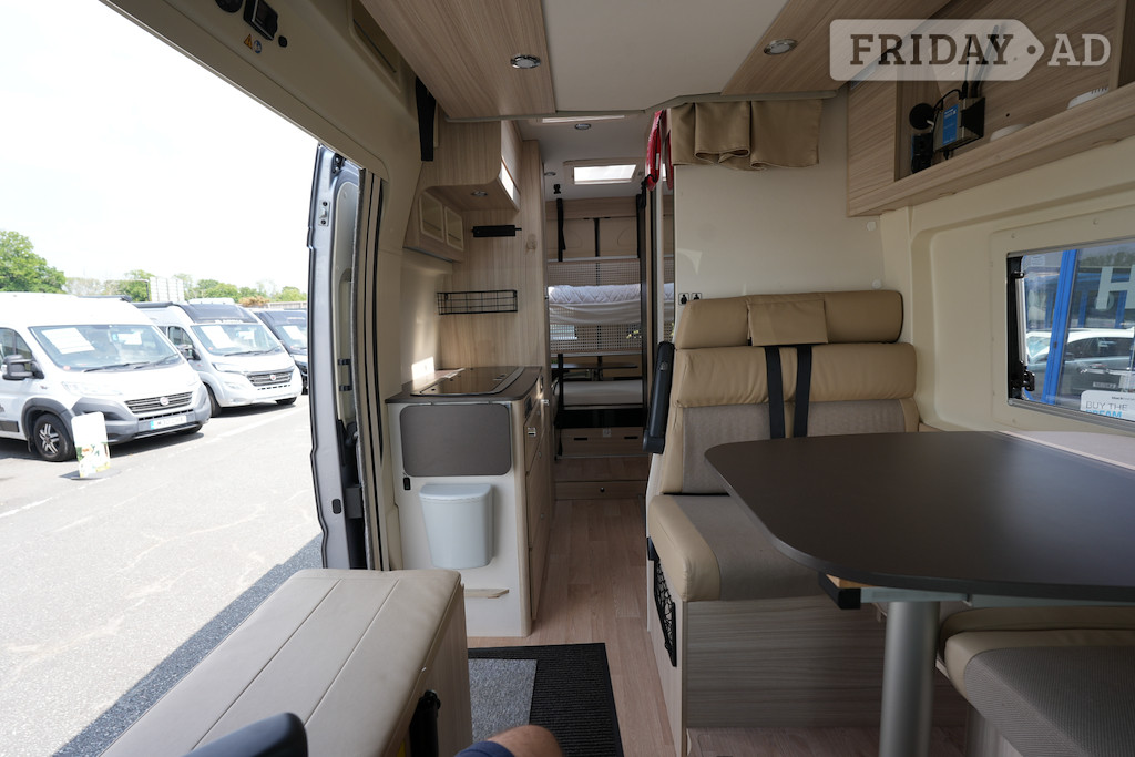 Rapido DREAMER FAMILY FIAT 9 SPEED AUTO 5 BERTH 5 TRAVEL SEAT MOTORHOME Haywards Heath