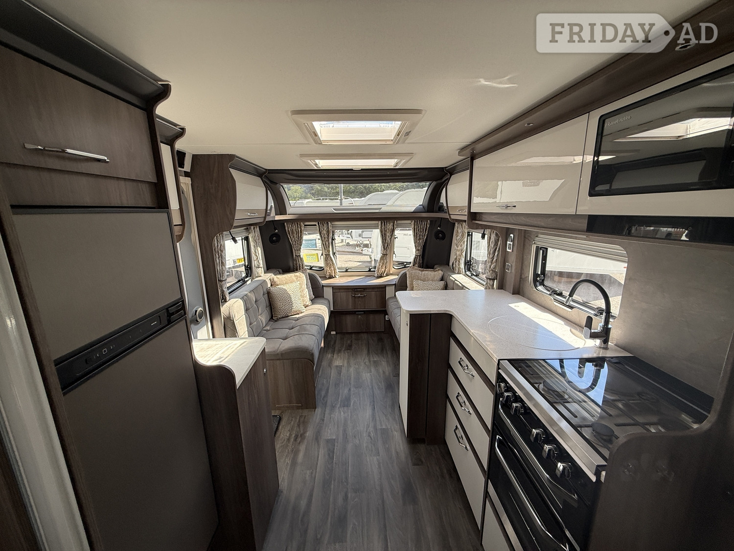 [4 berth ]Coachman Laser 875 Xtra