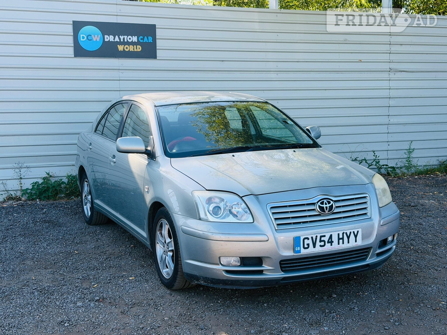 Toyota Avensis 2004 in Hillingdon
