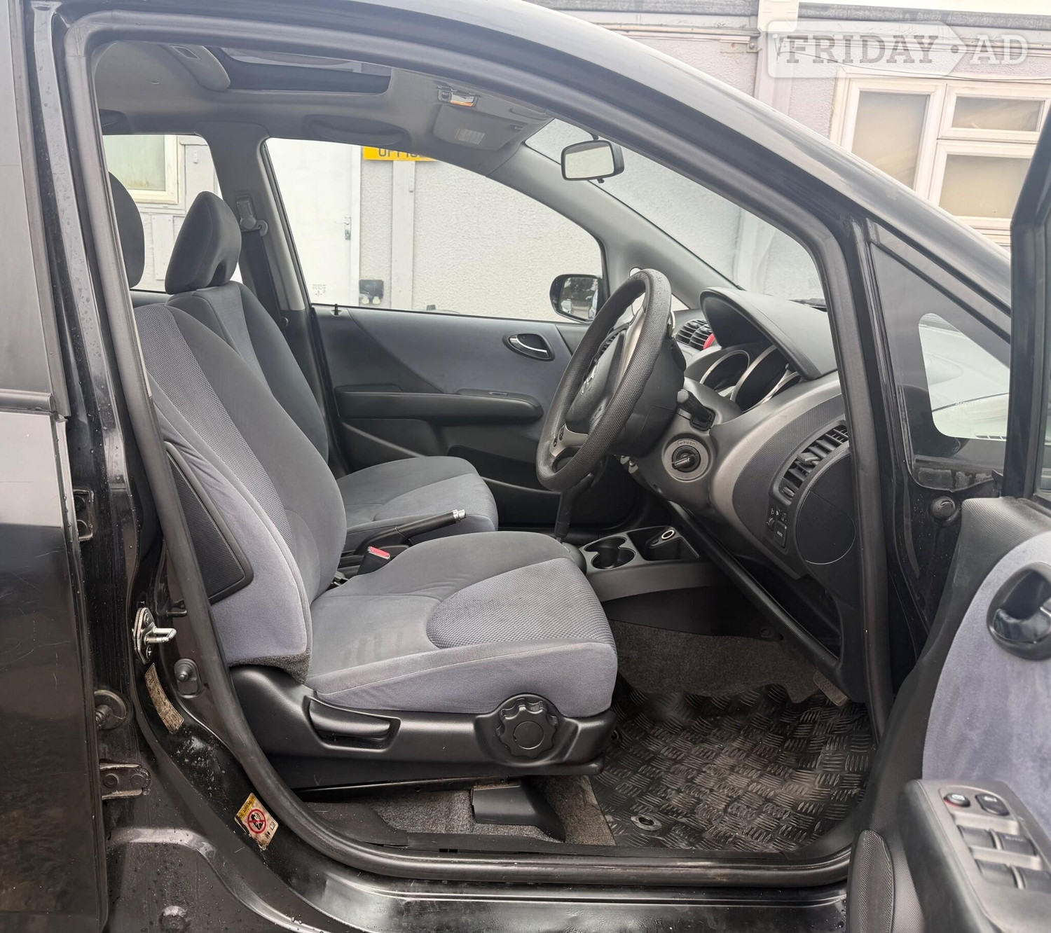 Honda Jazz 2006 - Cars in Havering