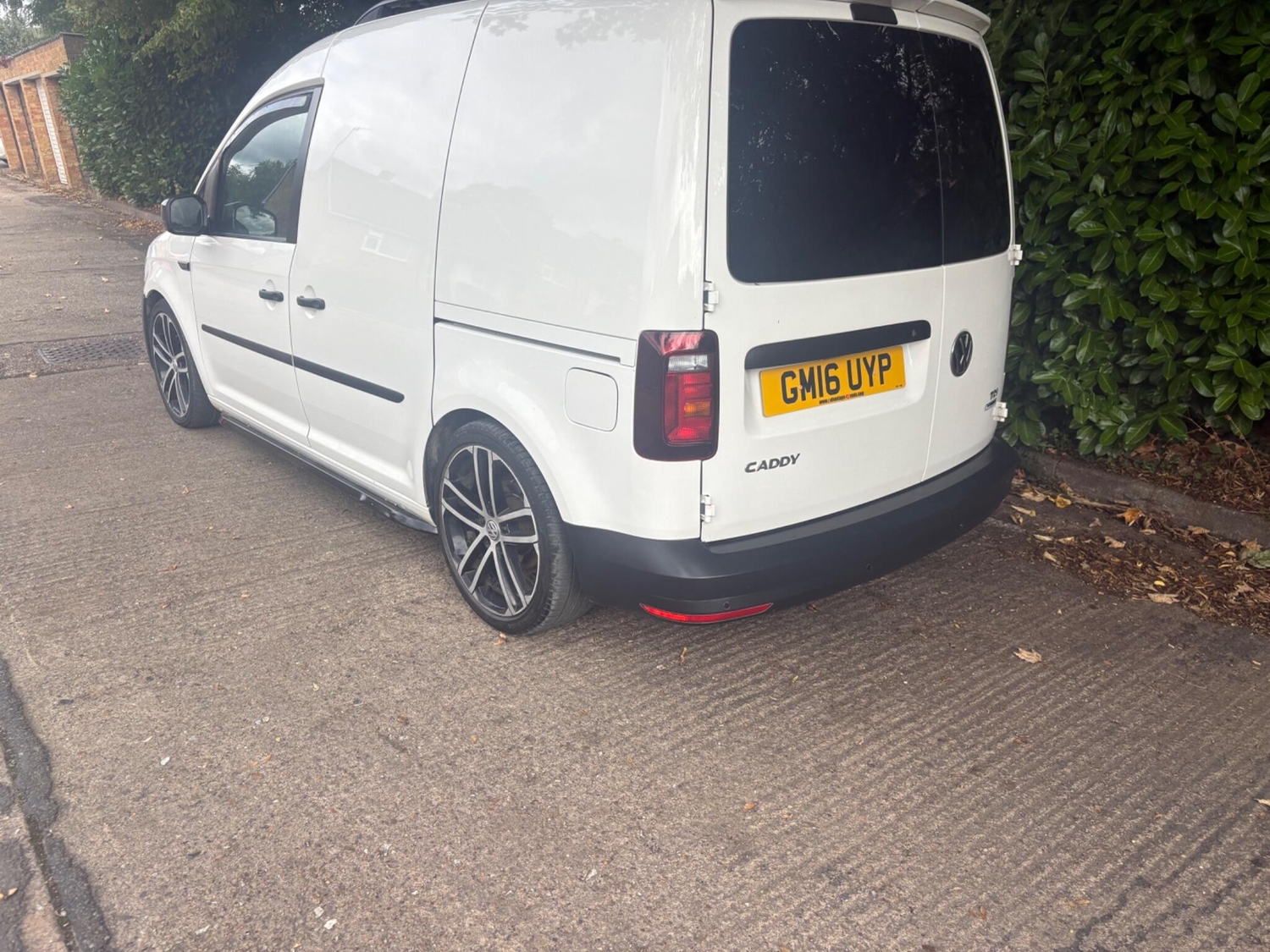 Volkswagen Caddy 2016 - Vans & Commercial Vehicles in High Wycombe