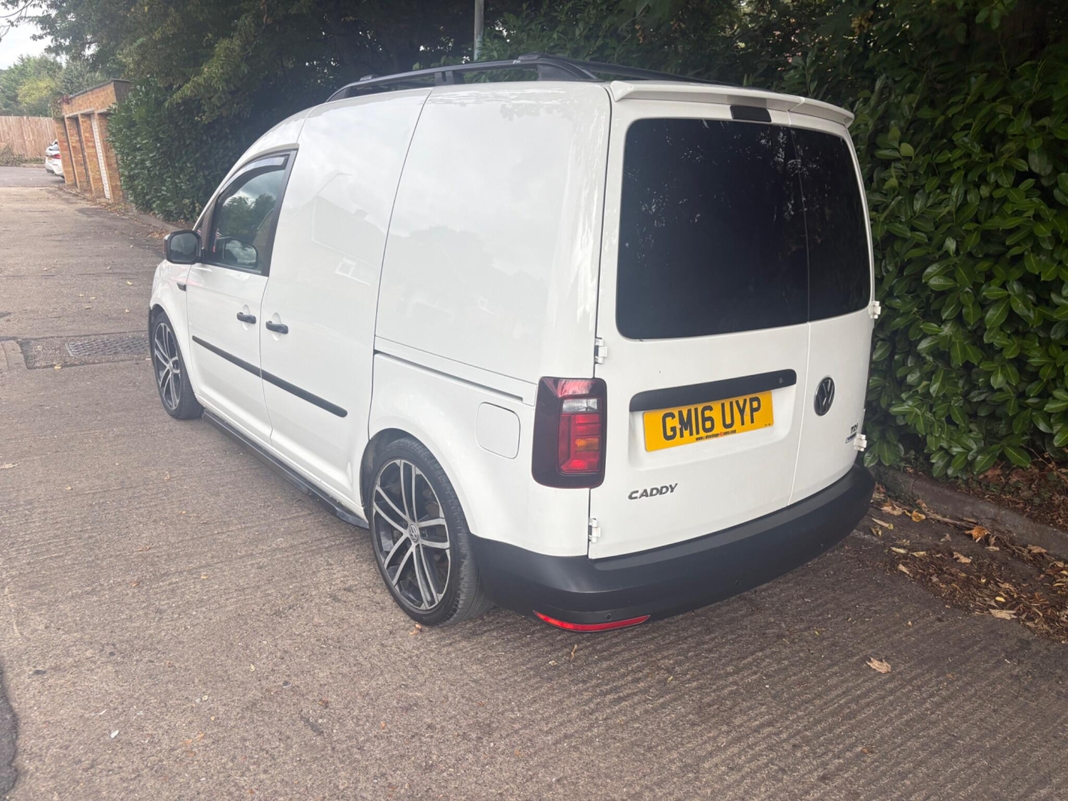 Volkswagen Caddy 2016 - Vans & Commercial Vehicles