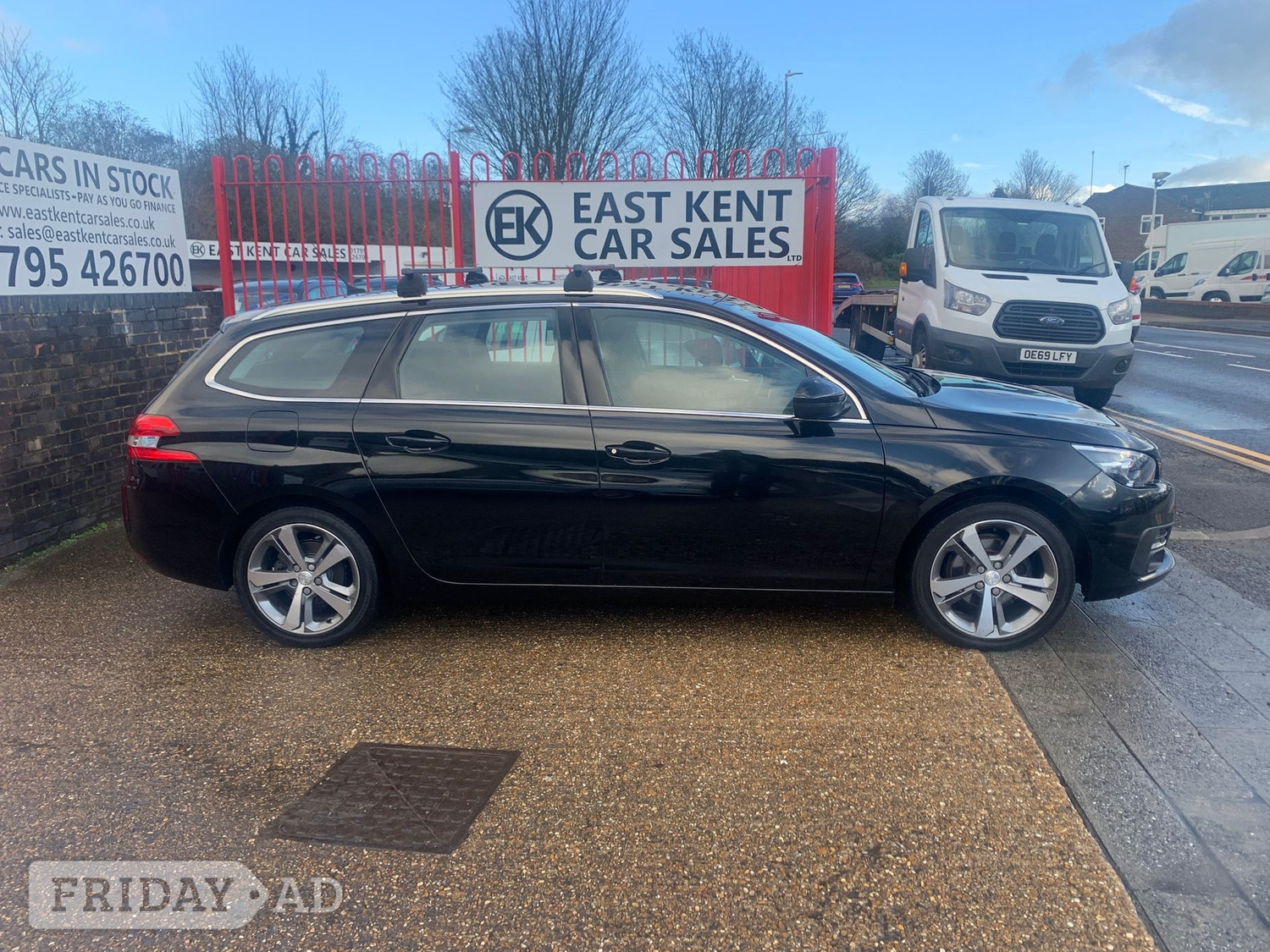 Peugeot 308 SW 2018 - Cars in Sittingbourne