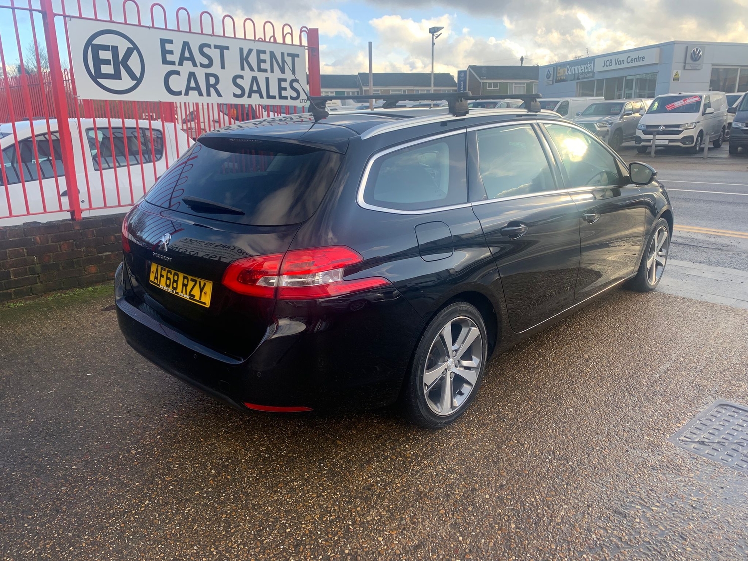 Peugeot 308 SW 2018 - Cars