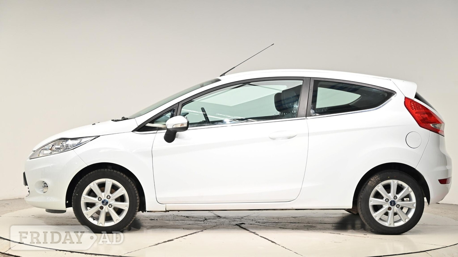[ berth ]Ford Fiesta