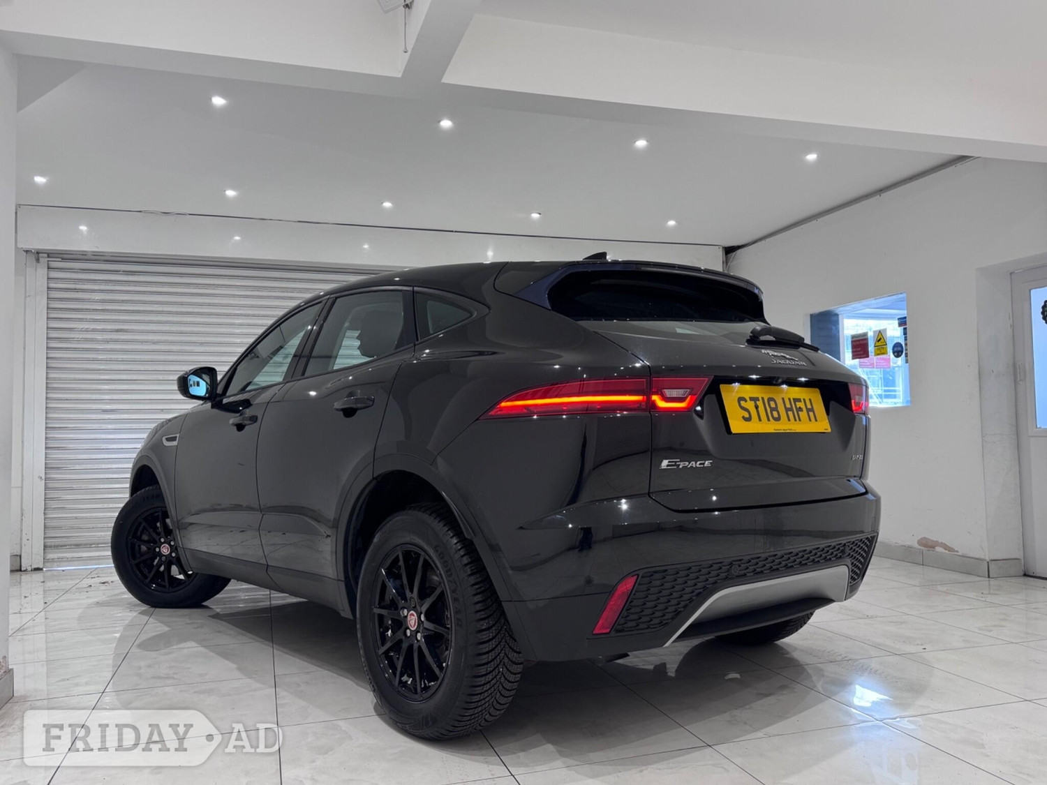 Jaguar E-Pace 2018 - Cars