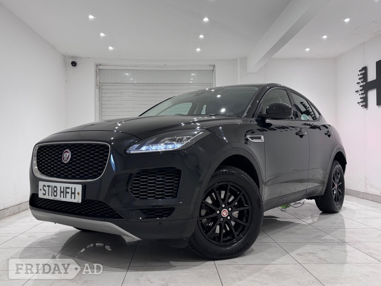 Jaguar E-Pace 2018 - Cars in Hounslow