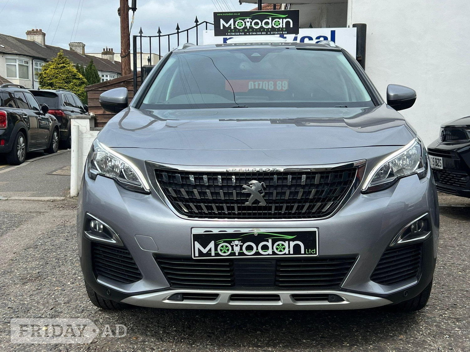[ berth ]Peugeot 3008