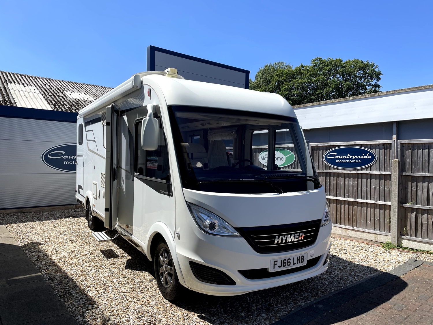 [ berth ]Hymer B678