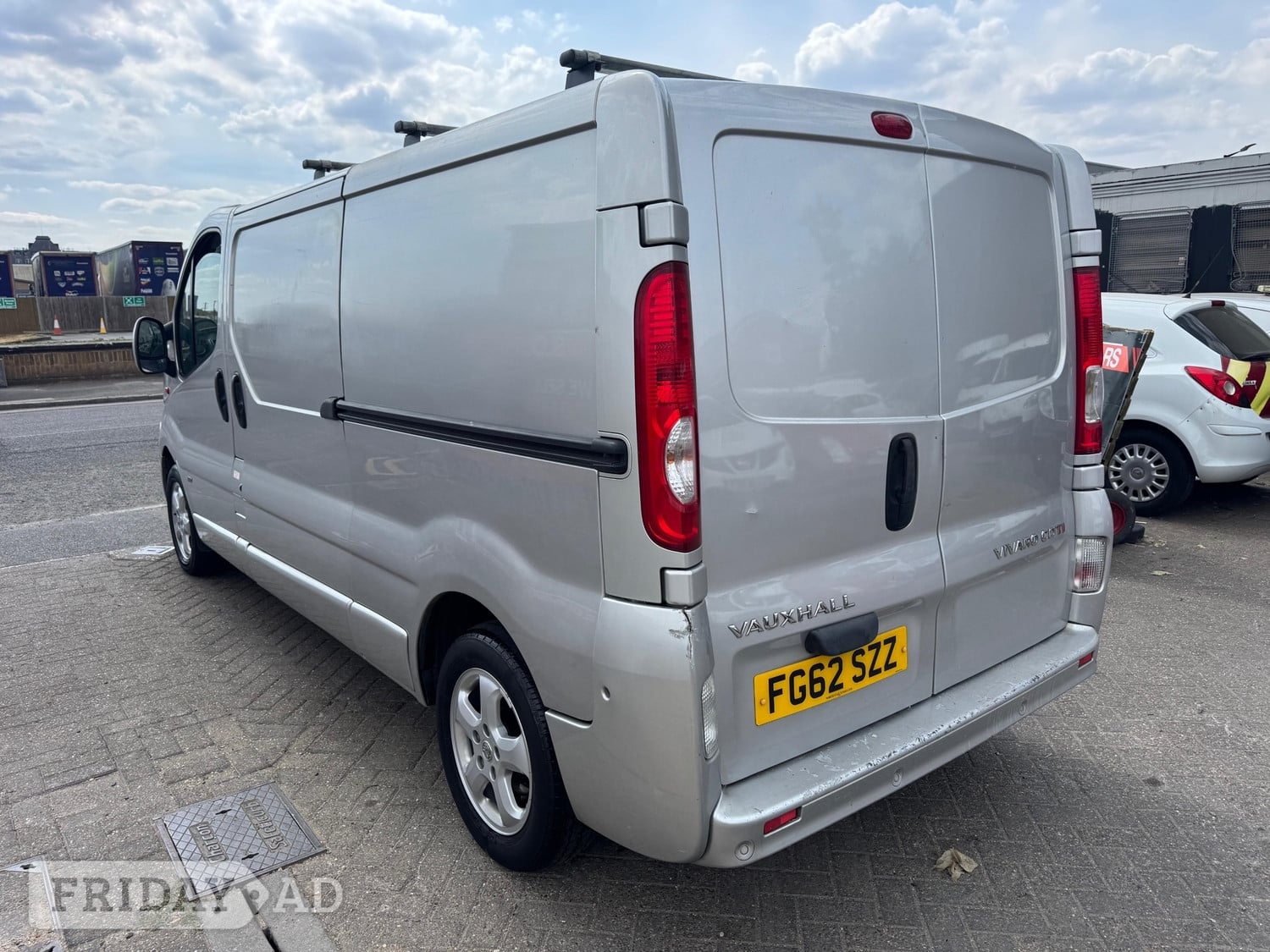 [ berth ]Vauxhall Vivaro