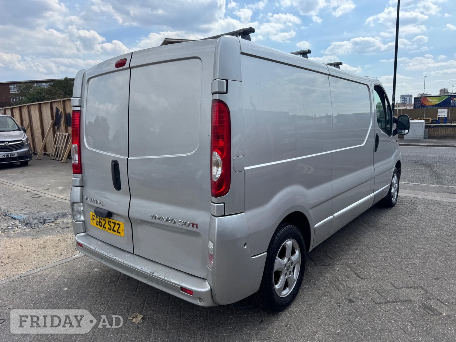 Vauxhall Vivaro 2012 - Vans & Commercial Vehicles in Slough