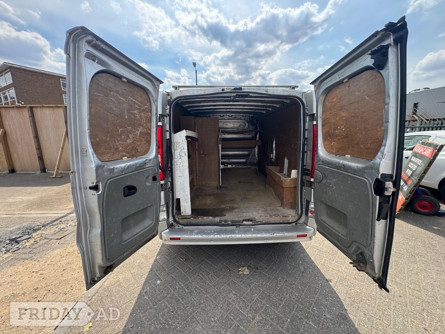 Vauxhall Vivaro 2012 - Vans & Commercial Vehicles
