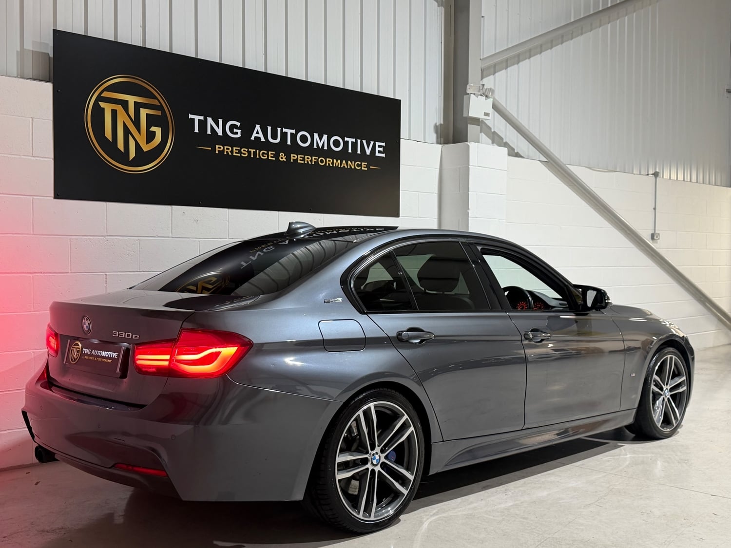 BMW 3 Series 2018 - Cars in Croydon