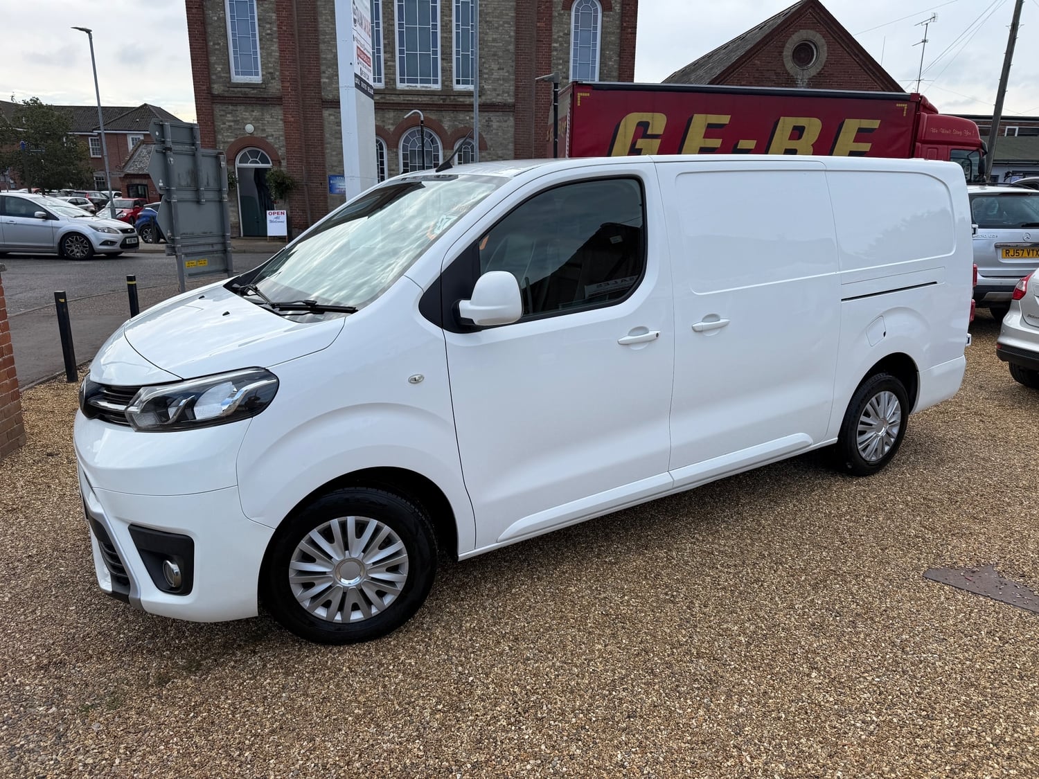 [ berth ]Toyota ProAce