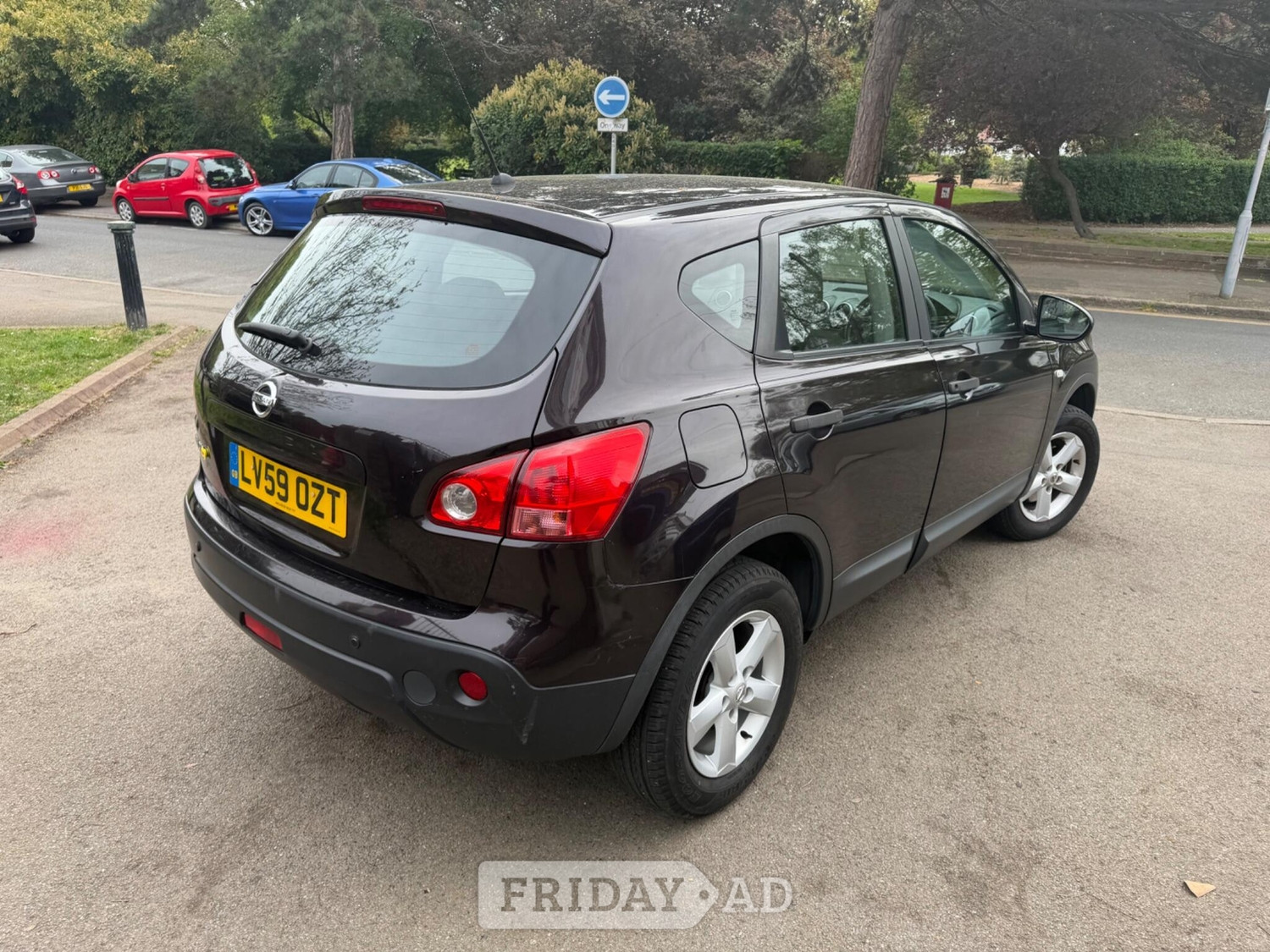 Nissan Qashqai 2009 - Cars in Sutton
