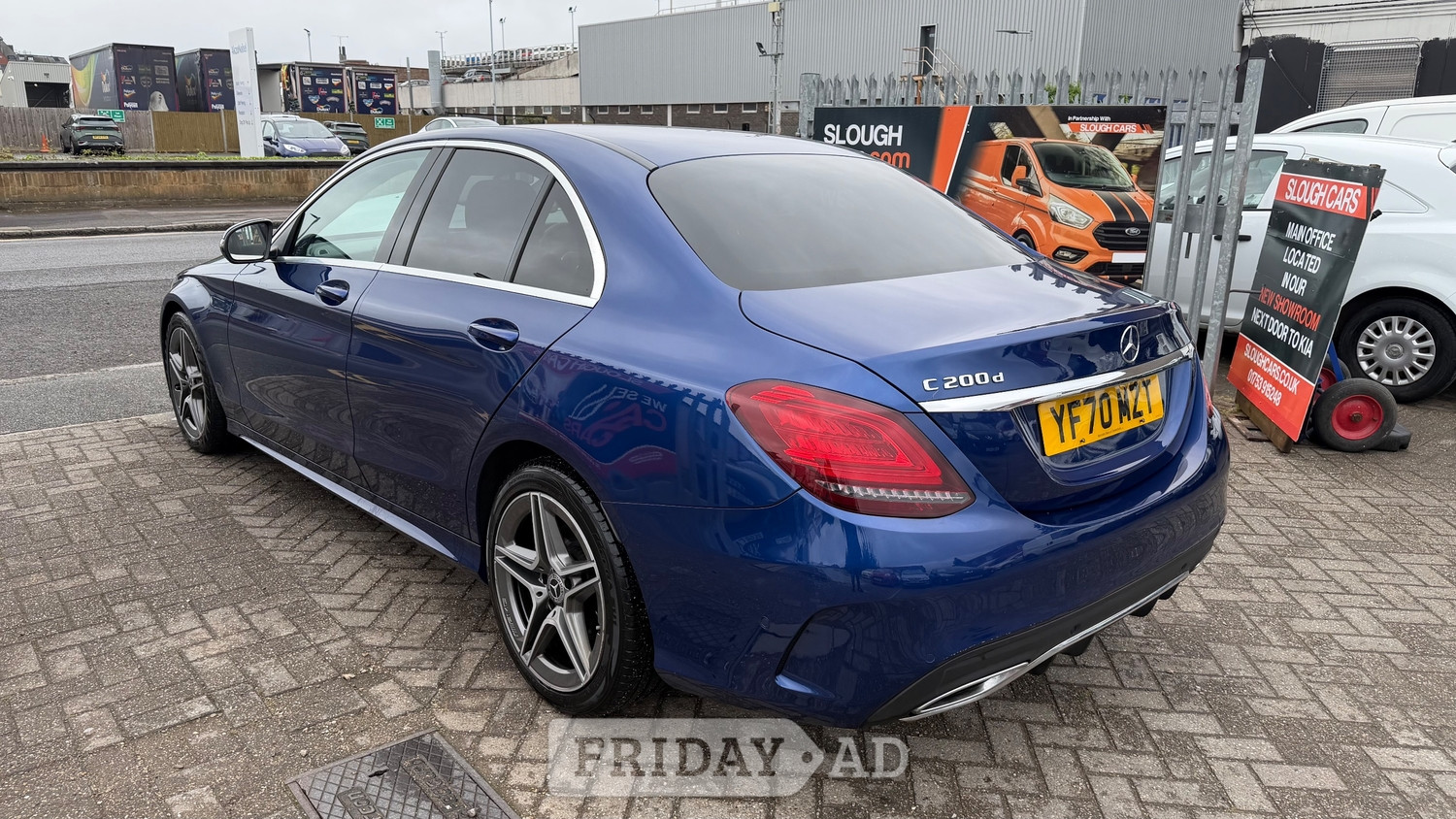 [ berth ]Mercedes-Benz C Class