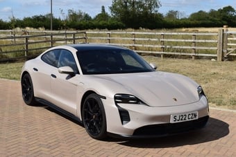 Porsche Taycan 2022