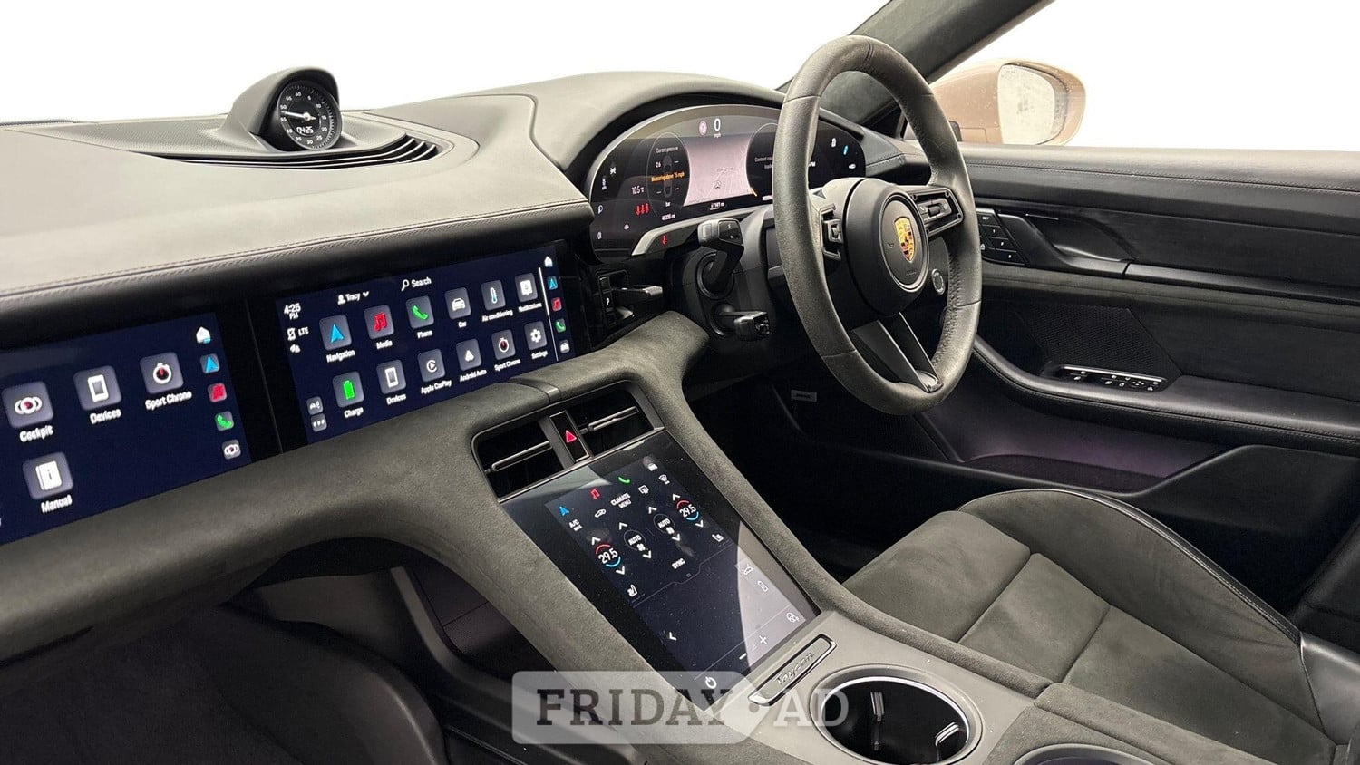 [ berth ]Porsche Taycan