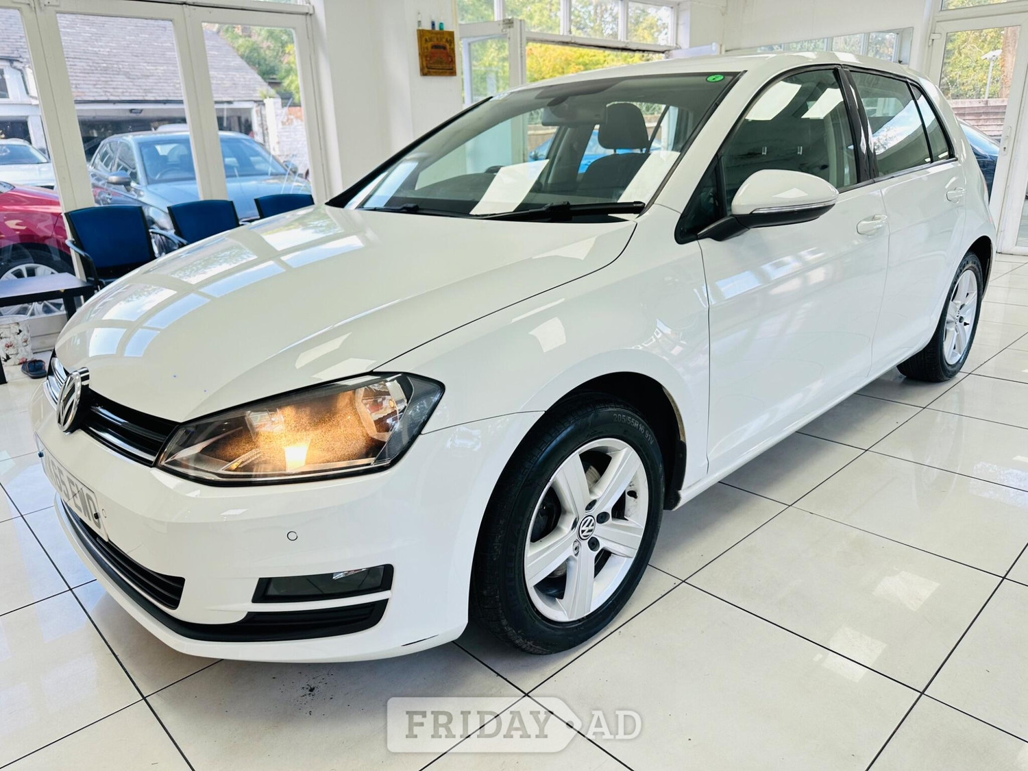 Volkswagen Golf 2015 - Cars