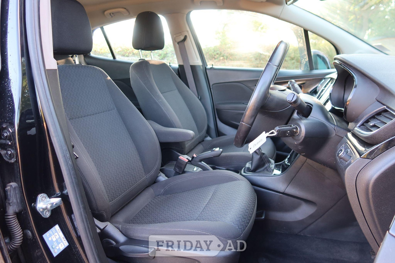[ berth ]Vauxhall Mokka X
