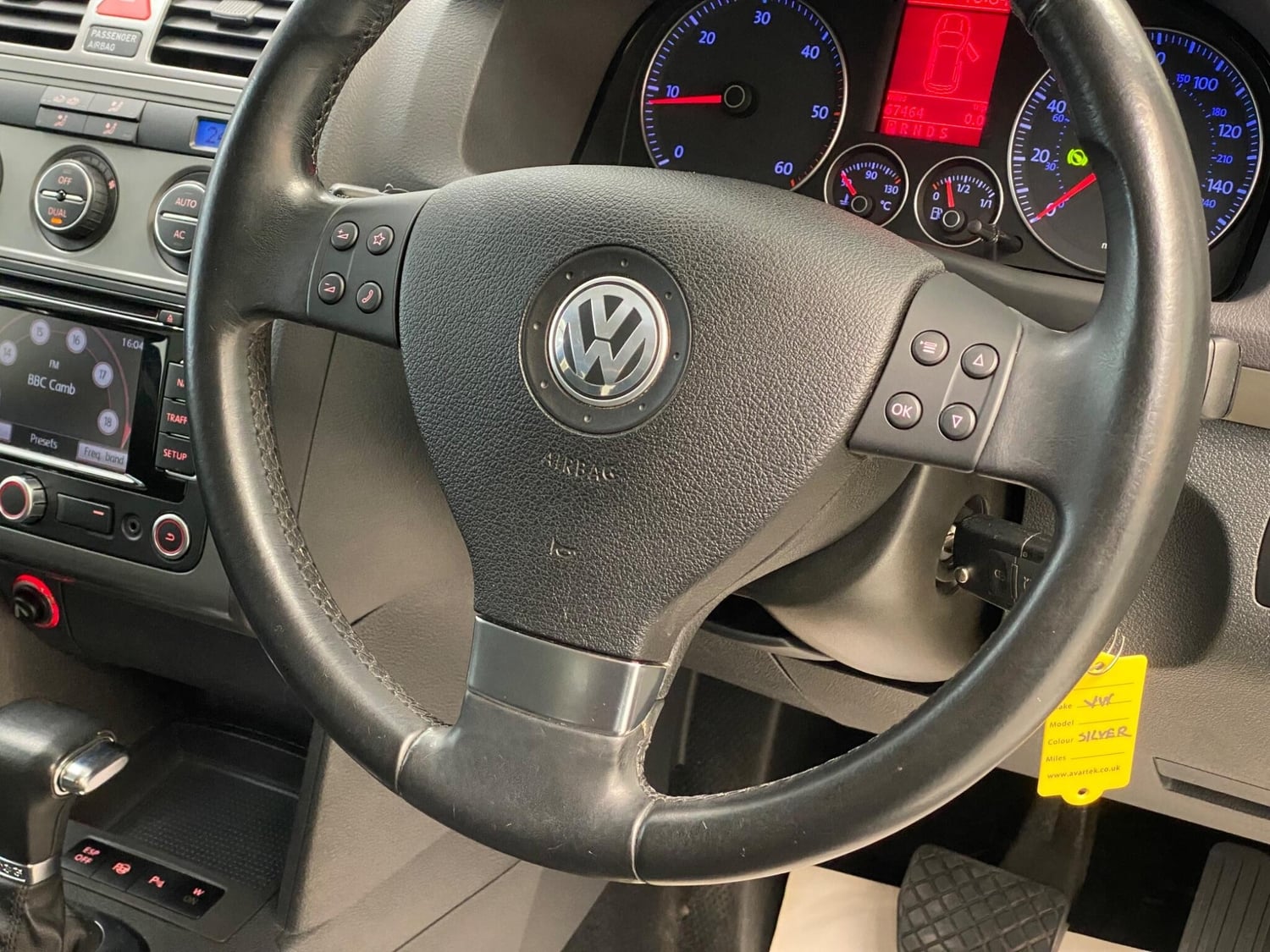 Volkswagen Touran 2009 - Cars in Peterborough