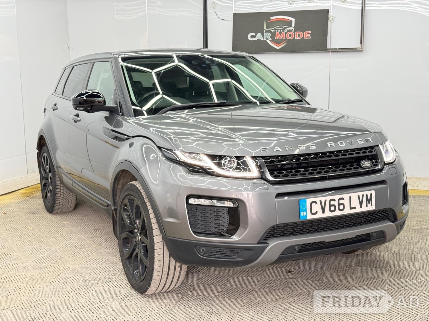 Land Rover Range Rover Evoque 2016 in Hillingdon