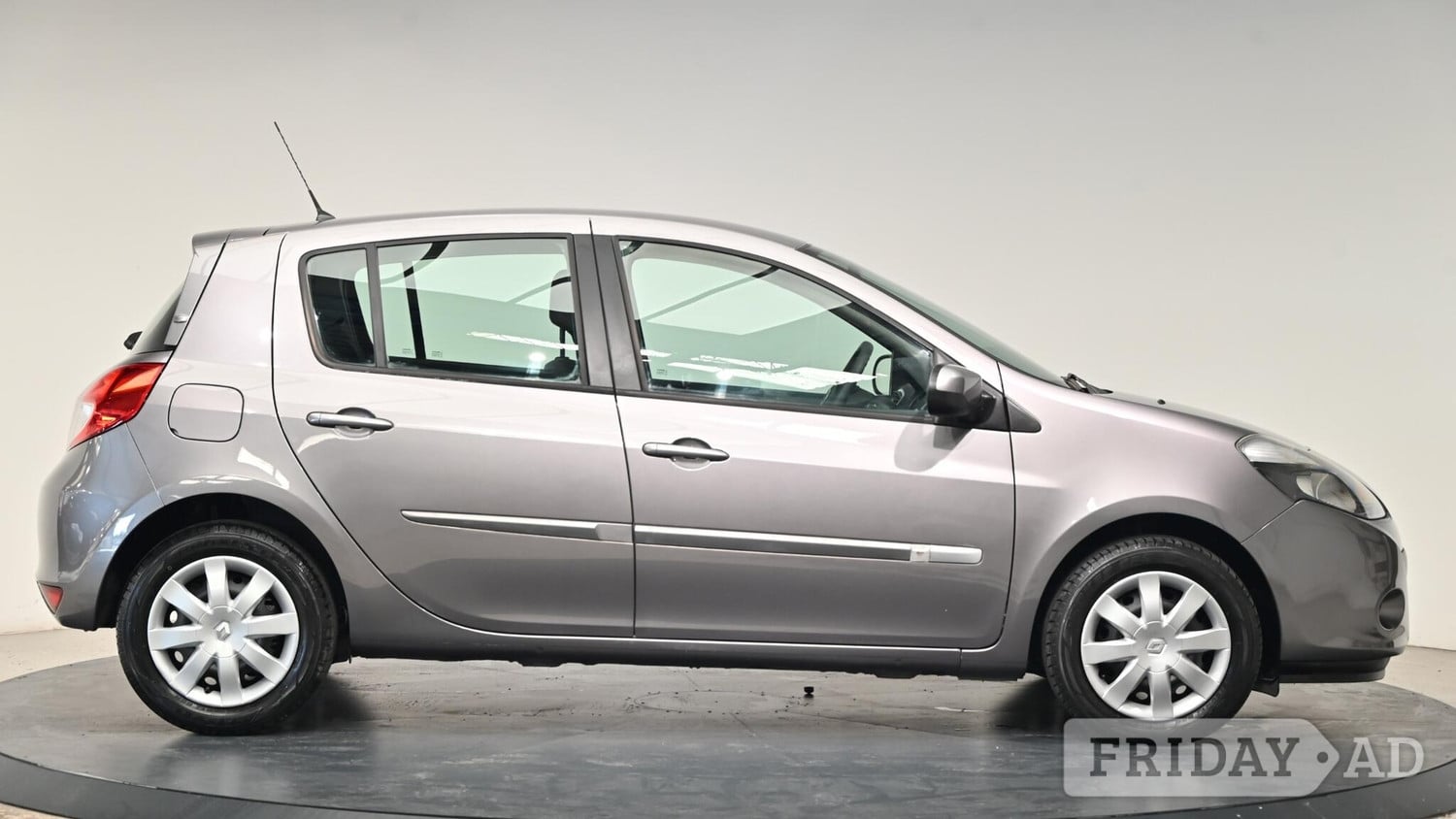 Renault Clio 2012 - Cars in Cullompton