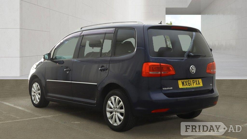 Volkswagen Touran 2023 - Cars