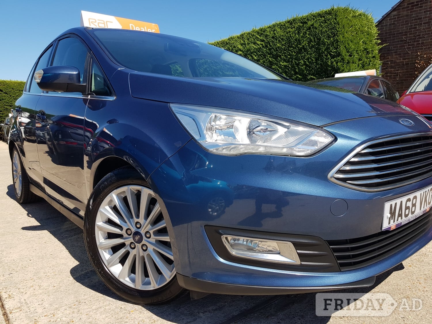 [ berth ]Ford C-MAX