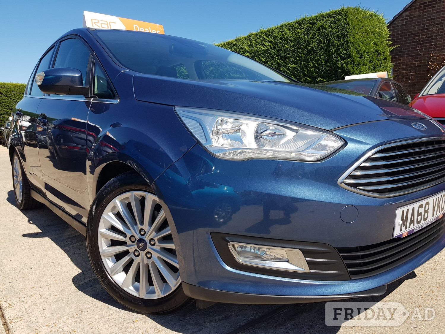 [ berth ]Ford C-MAX