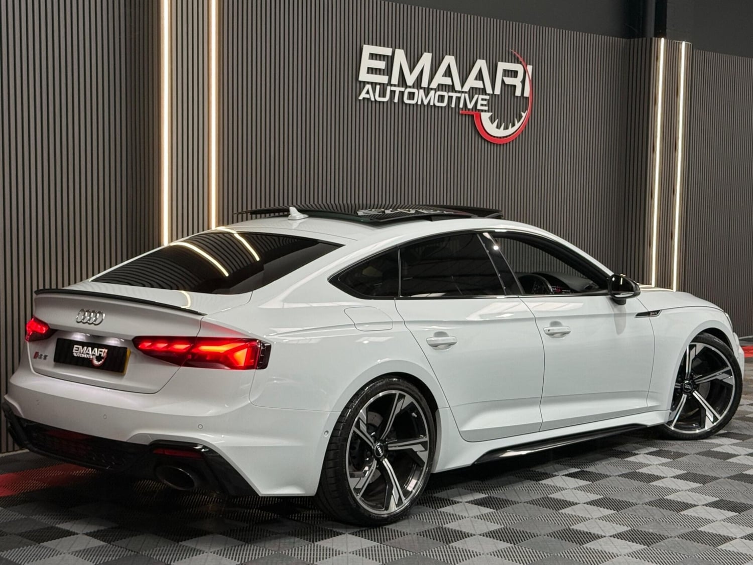 [ berth ]Audi RS5