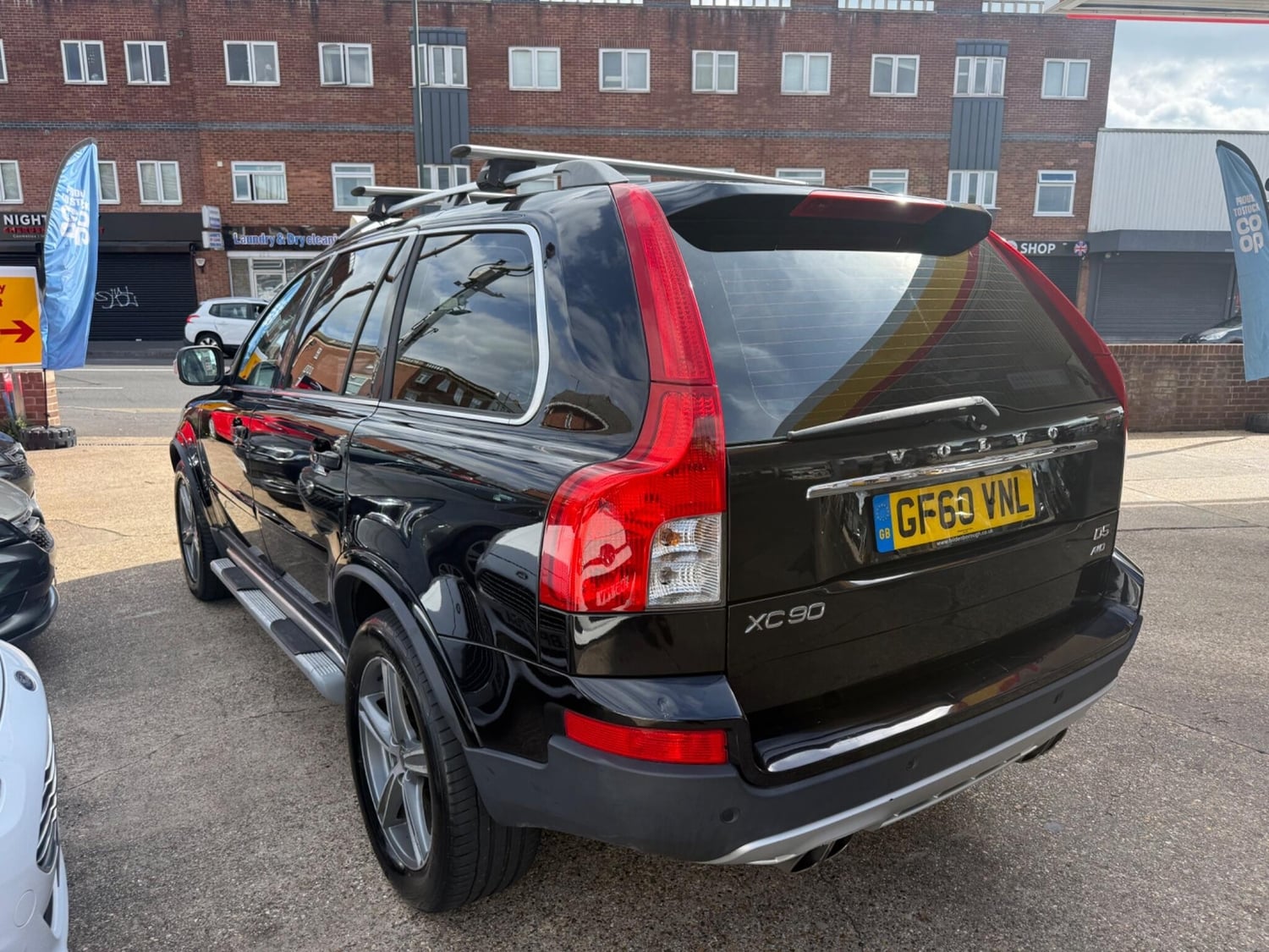 Volvo XC90 2011 - Cars in Bournemouth