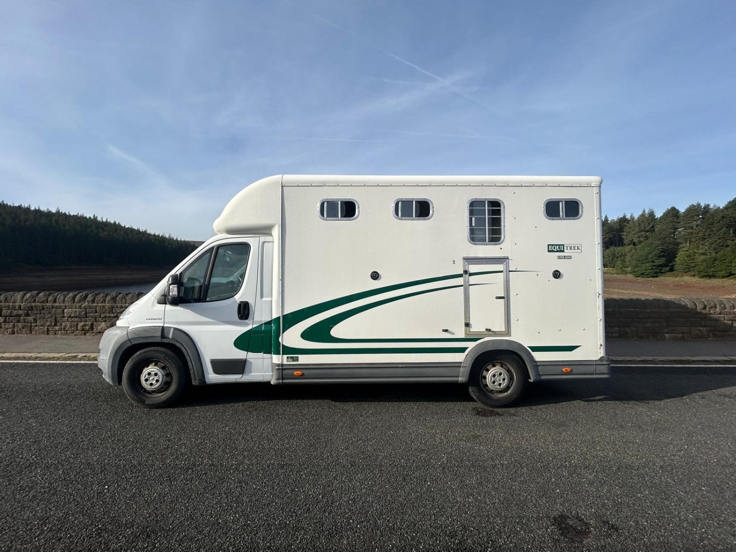 [ berth ]Equi-Trek Super Sonic 4005kg