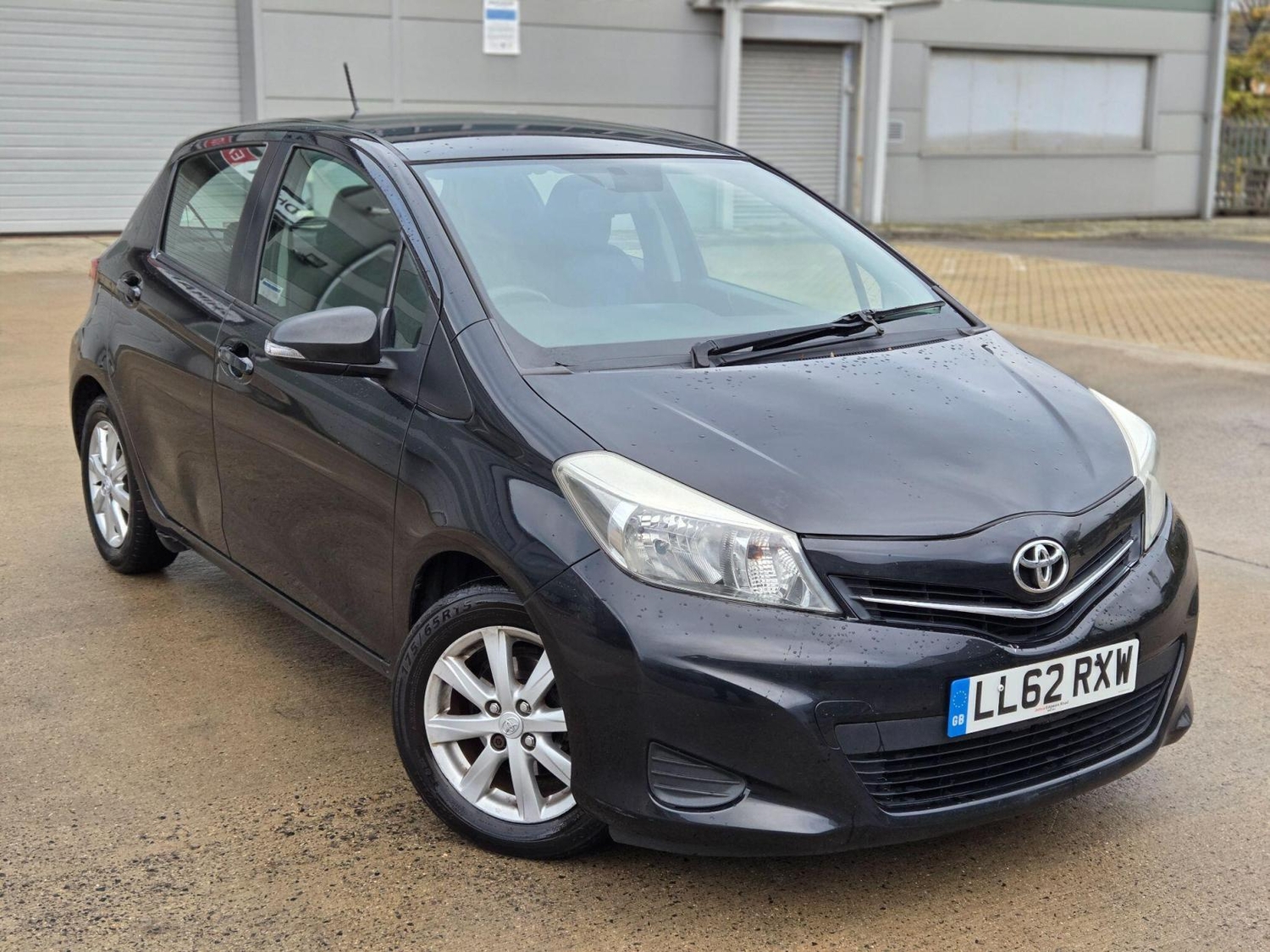[ berth ]Toyota Yaris