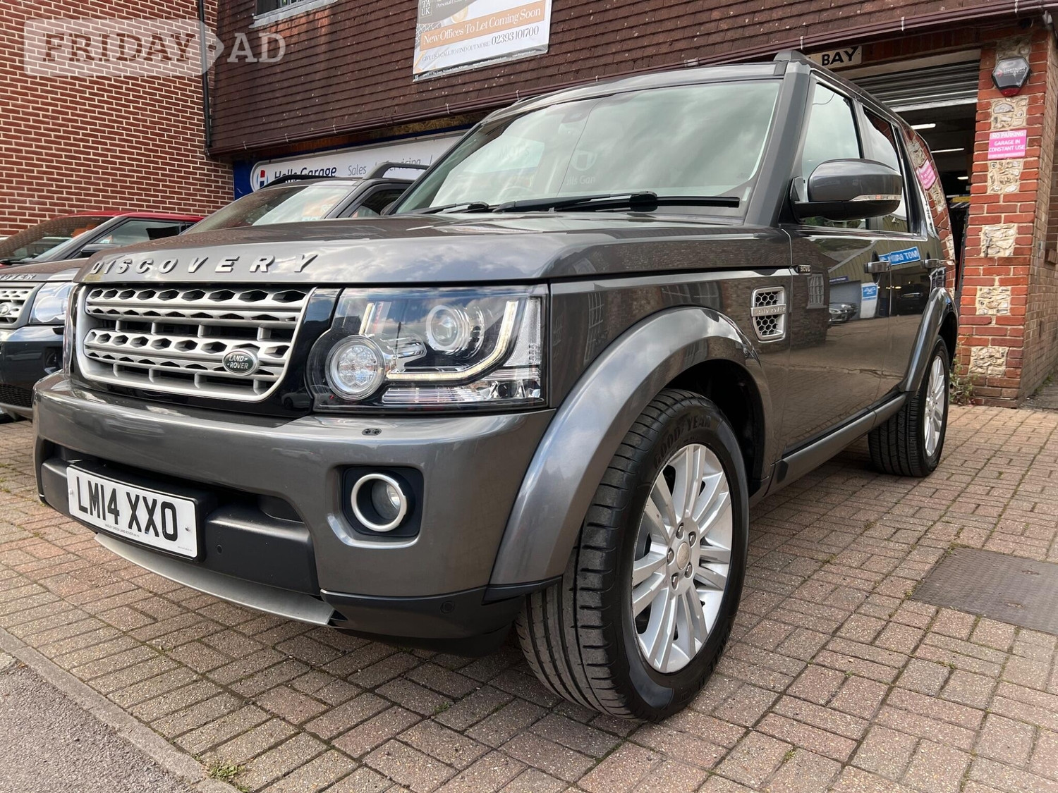 Land Rover Discovery 4 Rowland's Castle