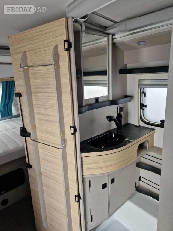 Eriba Touring 530 2025 - Motorhomes & Caravans