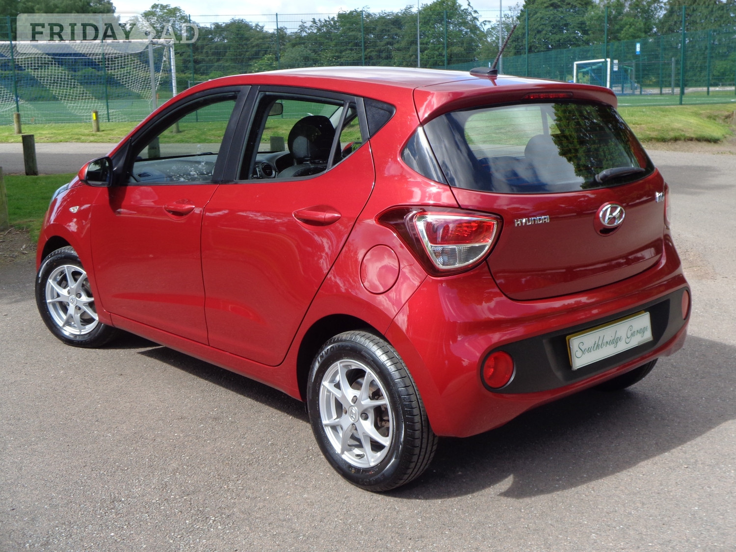Hyundai i10 2017 - Cars in Cupar