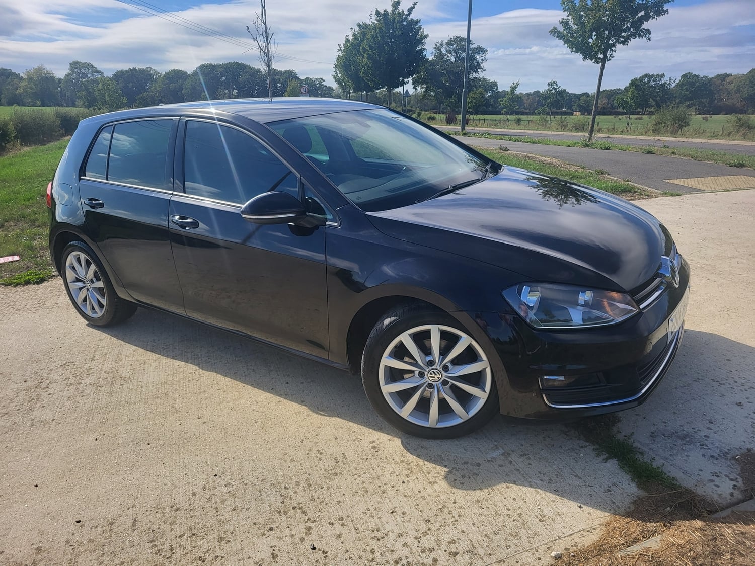 Volkswagen Golf 2014 - Cars in Horley