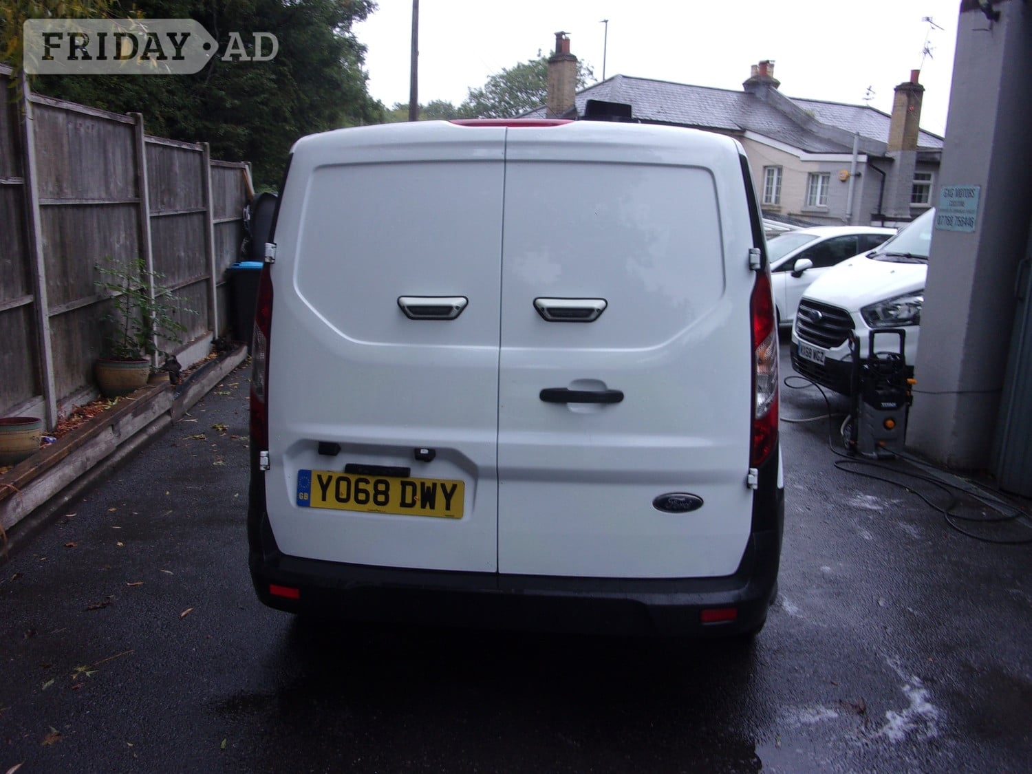 Ford Transit Connect 2019 - Vans & Commercial Vehicles in Godstone
