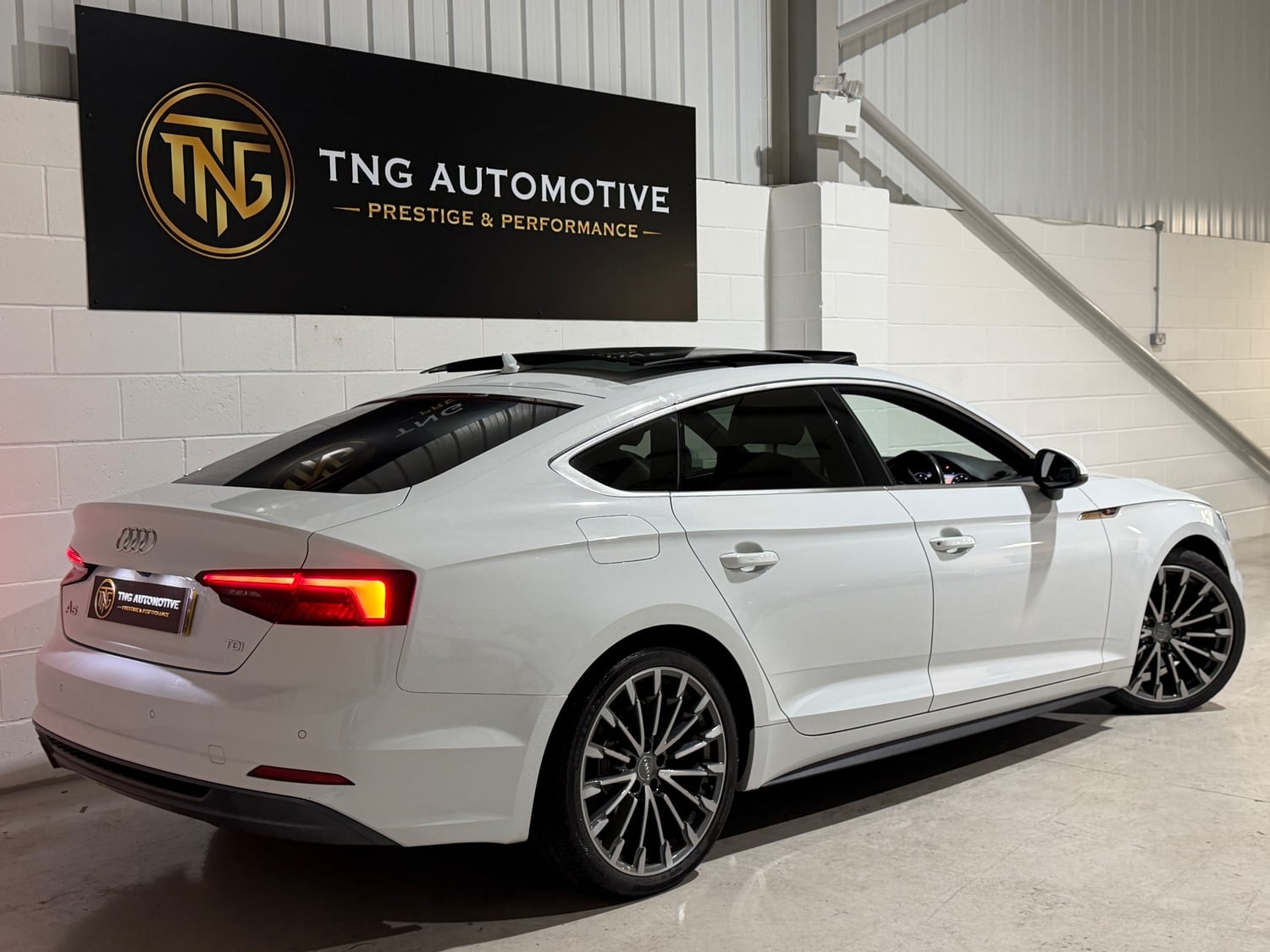 Audi A5 2018 - Cars